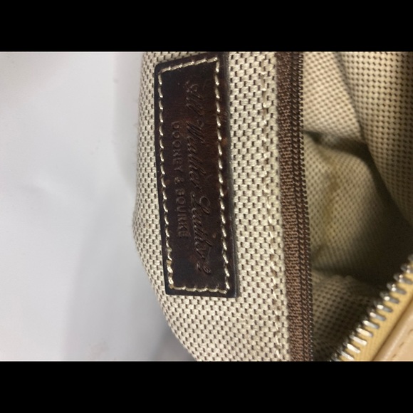 Dooney Bourke Tan Leather Pebbled Shoulder bag - Picture 8 of 8